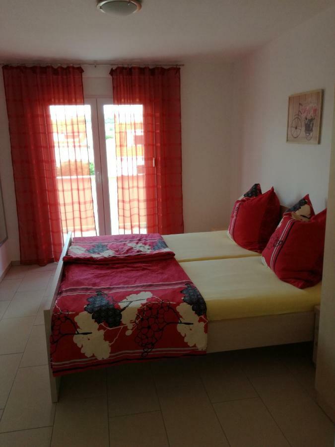 Apartment Juric Трогир Экстерьер фото