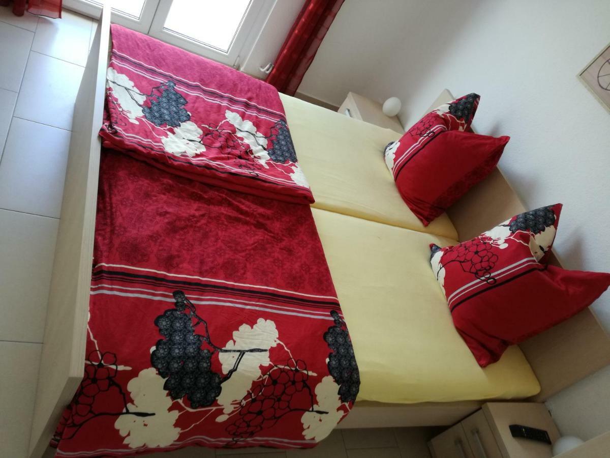 Apartment Juric Трогир Экстерьер фото