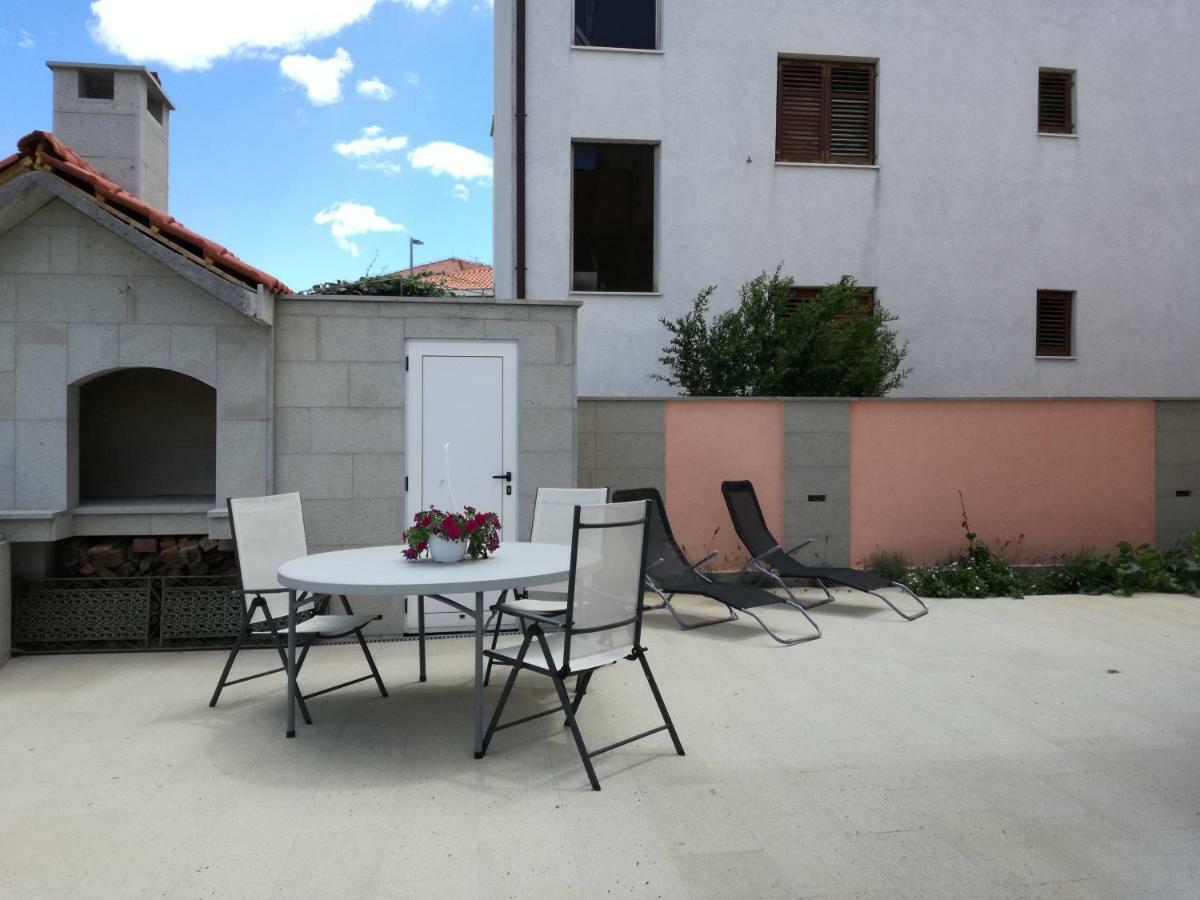 Apartment Juric Трогир Экстерьер фото