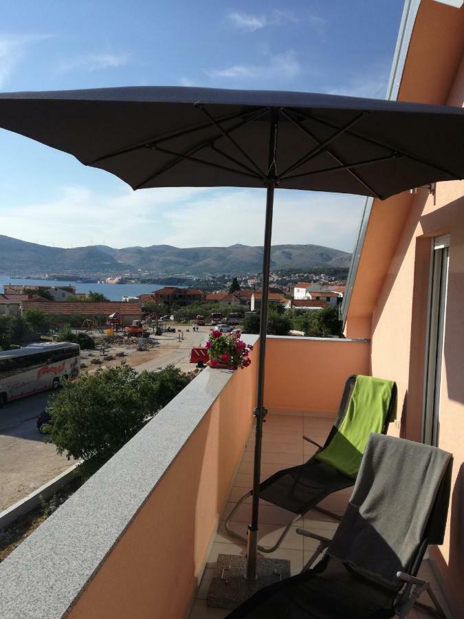 Apartment Juric Трогир Экстерьер фото