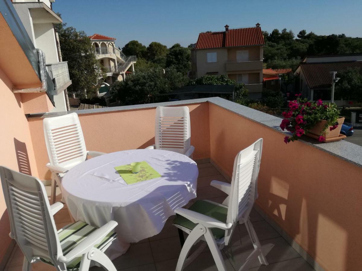 Apartment Juric Трогир Экстерьер фото