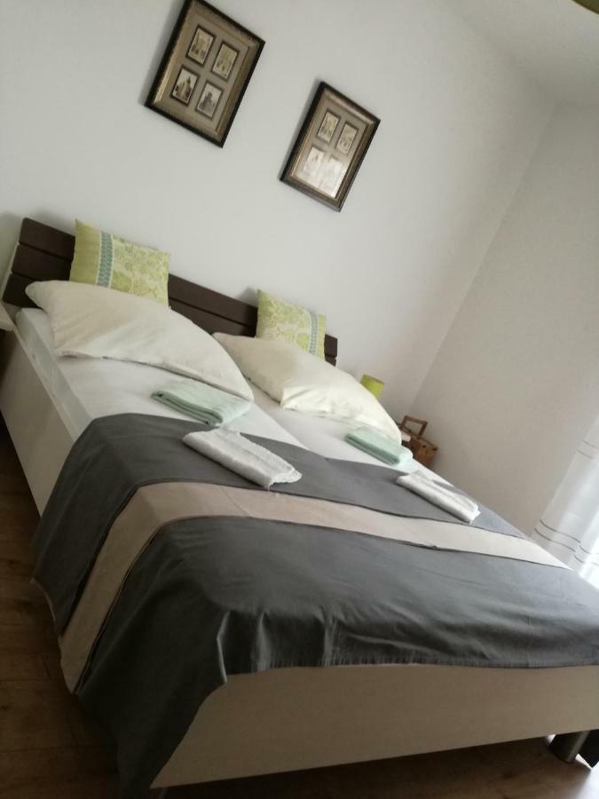 Apartment Juric Трогир Экстерьер фото