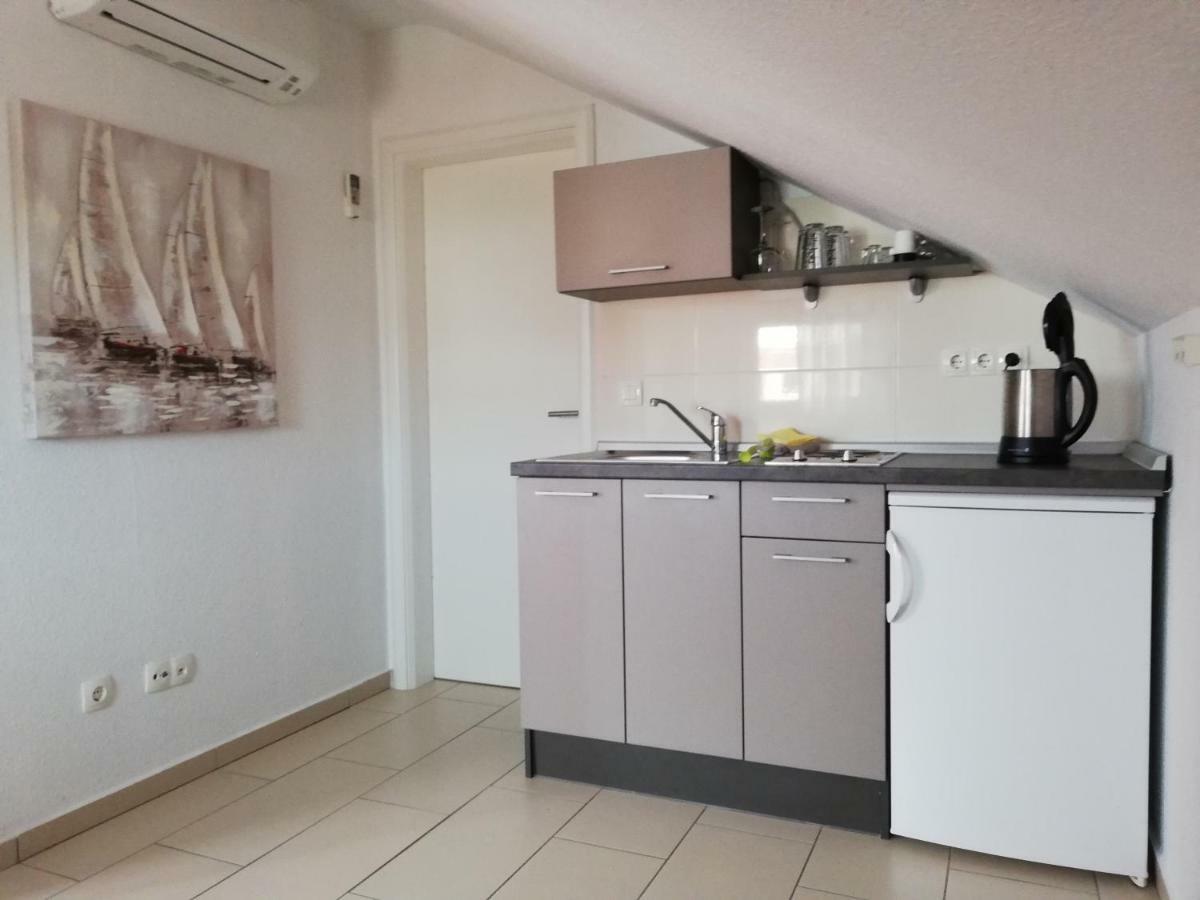 Apartment Juric Трогир Экстерьер фото