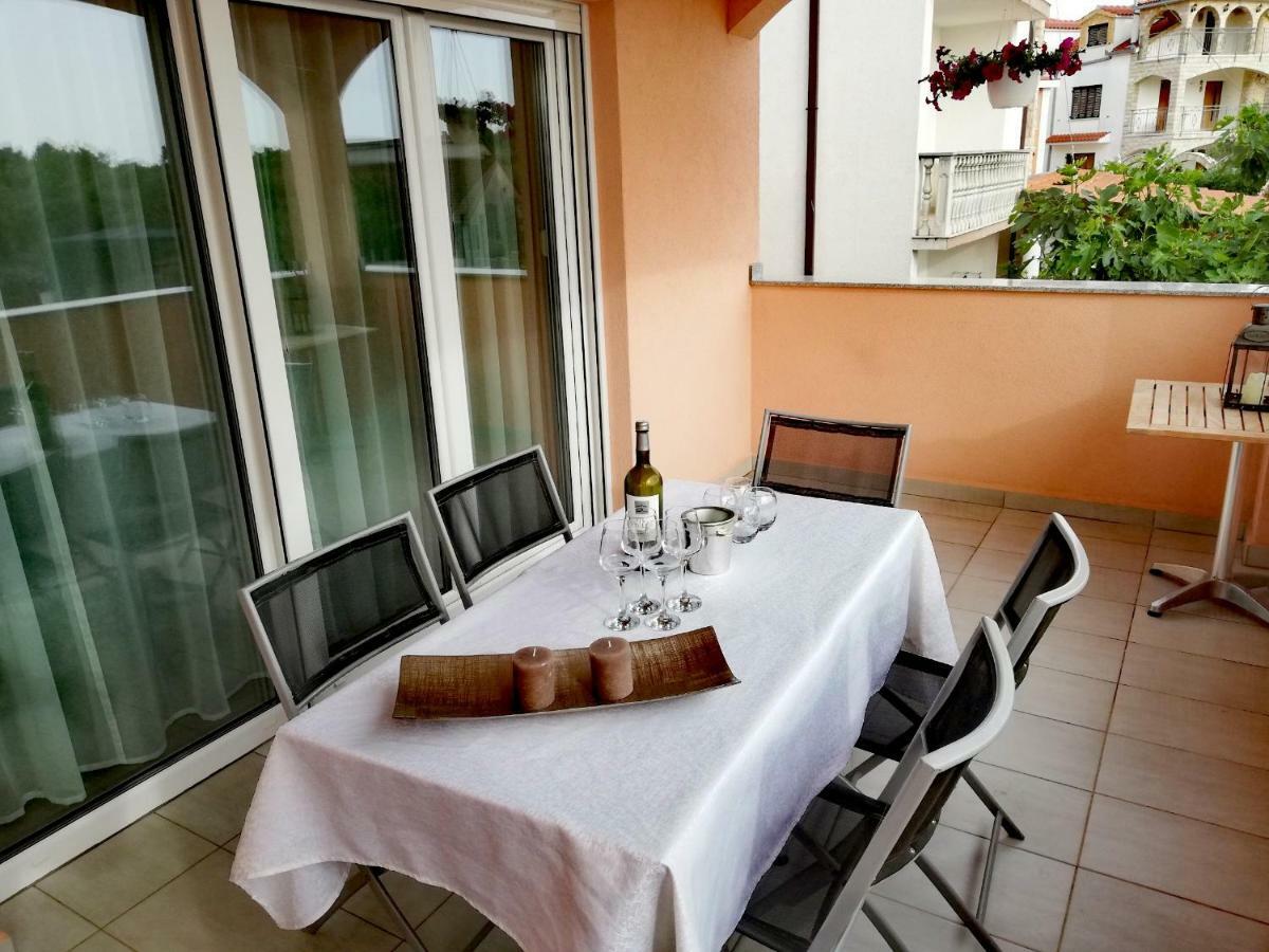 Apartment Juric Трогир Экстерьер фото